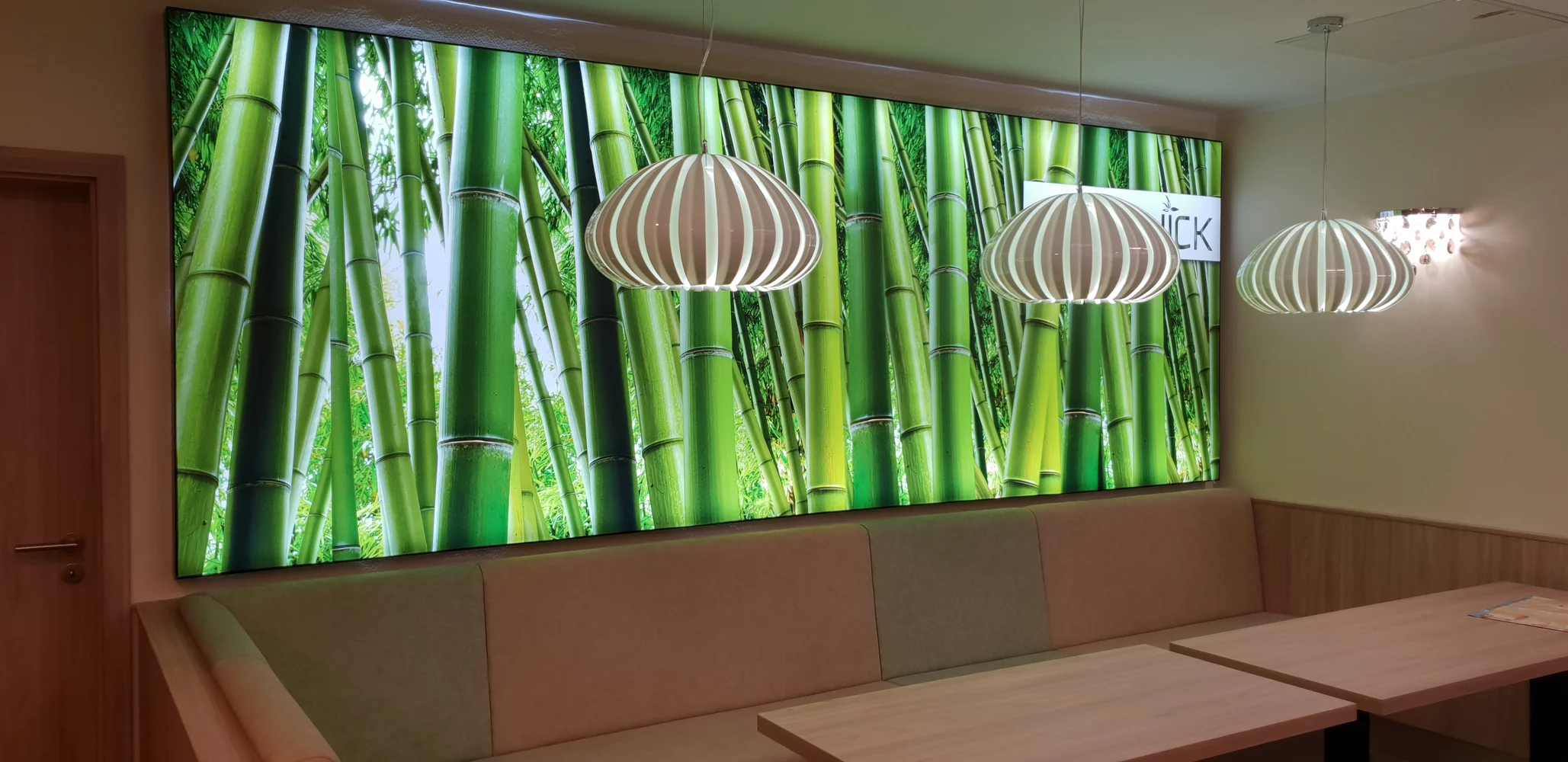 Bamboo image above the bench seat